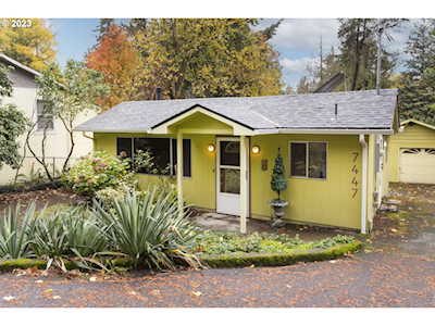 7447 SW 54th AVE Portland, OR 97219