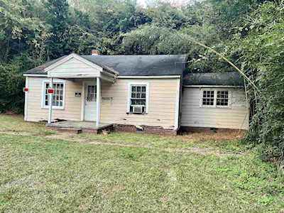2911 E Nc 27 Highway Coats, NC 27521