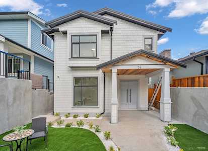 74 Ellesmere Avenue Burnaby, BC V5B 3S6
