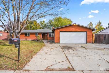 2170 N Fairmeadow Dr Boise, ID 83704