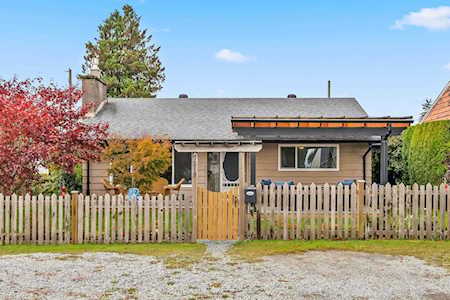 7519 Sharpe Street Mission, BC V2V 4C9