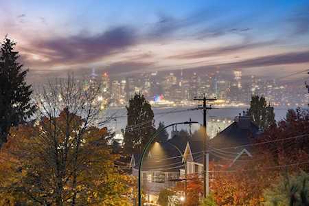 302 E 6th Street North Vancouver, BC V7L 1P6