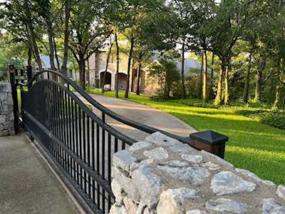 671 Majestic Oaks Drive Oak Point, TX 75068