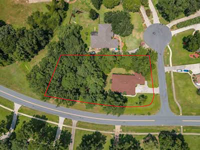 523 Meadow Ridge Dr Tallahassee, FL 32312