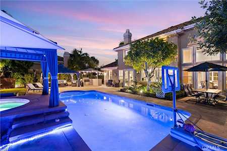 10161 Morningstar Circle Villa Park, CA 92861