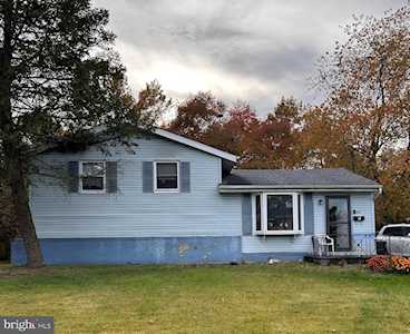 287 Somerset Rd Woodbury, NJ 08096