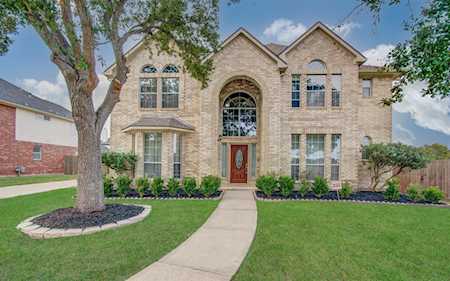 9401 Sundance Dr Pearland, TX 77584