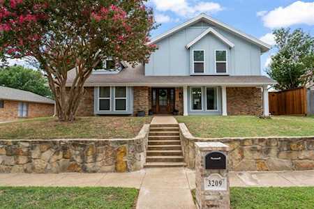 3209 Clear View Drive E Bedford, TX 76021