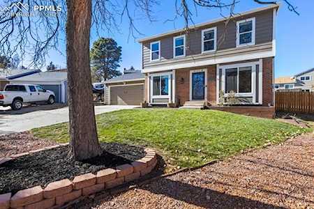 2110 Picket Place Colorado Springs, CO 80918