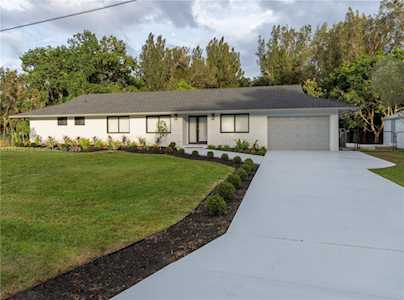 5900 SW 196th Ln Southwest Ranches, FL 33332
