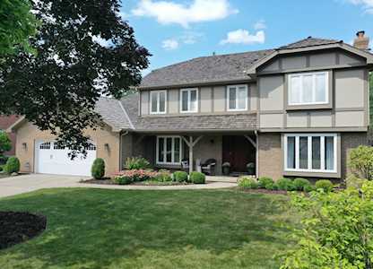 730 Valley Rd Lake Forest, IL 60045