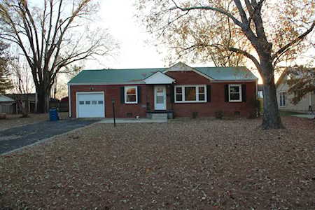 1804 West St Manchester, TN 37355