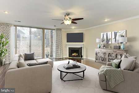 638 15th St S Arlington, VA 22202