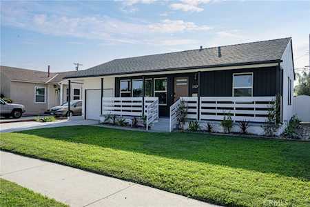 5539 Autry Ave Lakewood, CA 90712