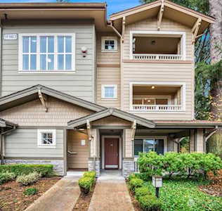 11302 124th Ave NE #202 Kirkland, WA 98033