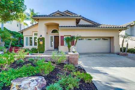 831 Calle Talentia Escondido, CA 92025
