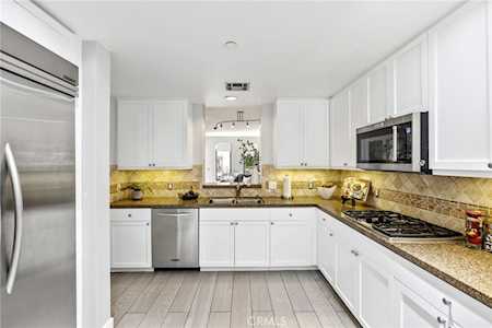 5625 W Crescent Park #208 Playa Vista, CA 90094