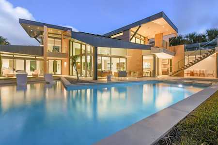 100 Lighthouse Drive Jupiter Inlet Colony, FL 33469
