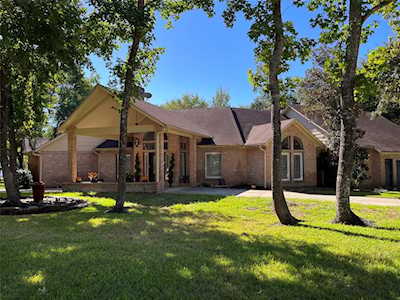 24626 W Kingscrest Circle Spring, TX 77389