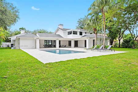 7611 SW 83rd Ct Miami, FL 33143