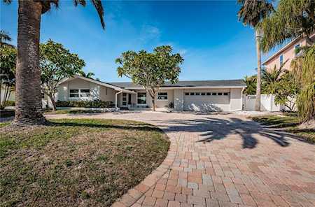 2214 Donato Dr Belleair Beach, FL 33786