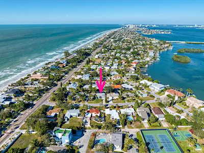 107 1st St Belleair Beach, FL 33786