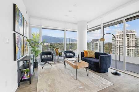 200 Klahanie Court #1402 West Vancouver, BC V7P 0E4