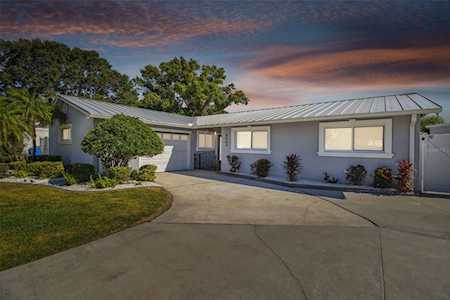8404 Blackstone Ct Tampa, FL 33615