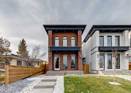 1413 44 St SW Calgary, AB T3C 2A7