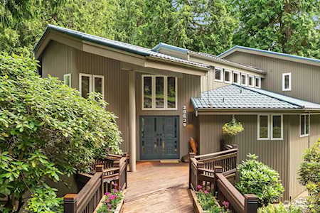 20639 NE 169th Place Woodinville, WA 98077