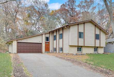 3307 Red Oak Circle S Burnsville, MN 55337