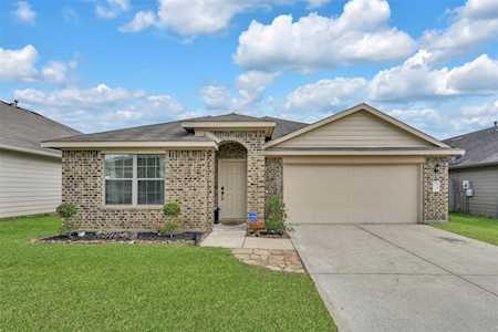 23238 Gallanda Dr Magnolia, TX 77354