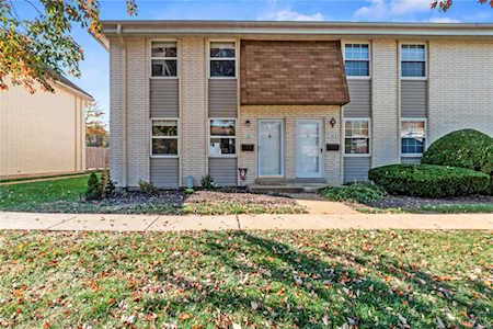 151 Shadalane Ballwin, MO 63011