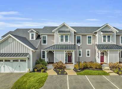 299 Lexington St #57 Woburn, MA 01801