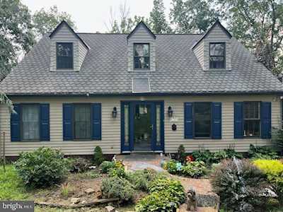 1409 N Gravel Pike Perkiomenville, PA 18074