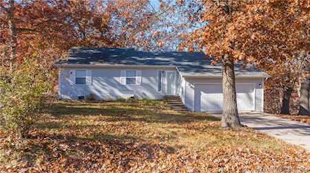 25 Winding Woods Rd Lake Ozark, MO 65049