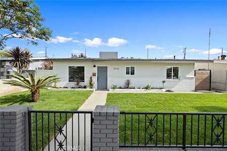 20726 Ibex Ave Lakewood, CA 90715