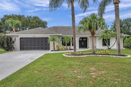 5507 Cynthia Ln Sarasota, FL 34235