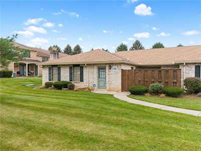 2748 Rolling Green Place Macungie, PA 18062