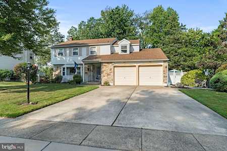 6 Forest Hill Dr Cherry Hill, NJ 08003