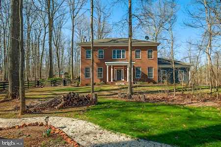 41351 Red Hill Rd Leesburg, VA 20175