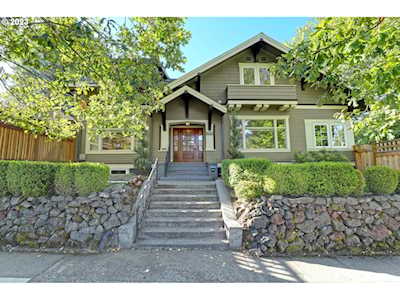3610 NE Glisan ST Portland, OR 97232