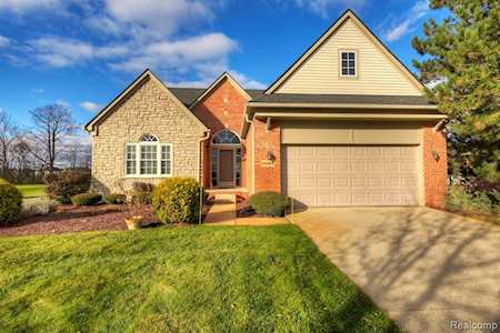 48040 Vistas Ct Canton Twp, MI 48188