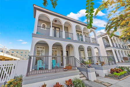 614 3rd Ave S St. Petersburg, FL 33701