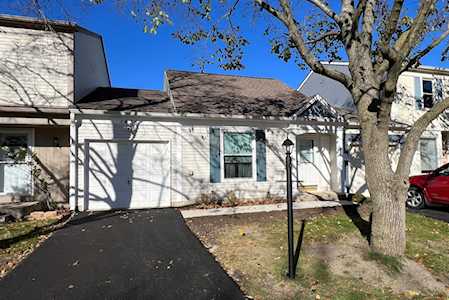 1438 N Tanglewood Ave Palatine, IL 60067