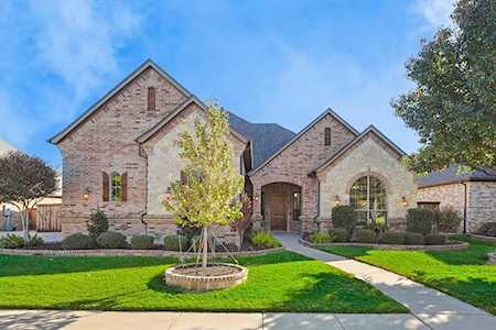 8104 Long Trail Drive North Richland Hills, TX 76182