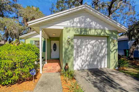 737 2nd St N Safety Harbor, FL 34695