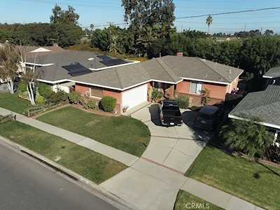 840 Stevely Ave Long Beach, CA 90815