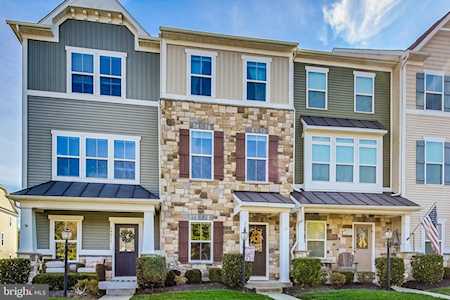 24875 Coats Square Aldie, VA 20105