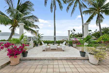 5795 Kalanianaole Highway Honolulu, HI 96821